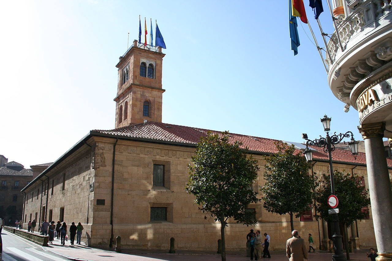 Edificio Histórico de la Universidad de Oviedo. WIKIPEDIA