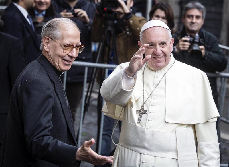 El Papa advierte de que los sacerdotes pueden llegar a ser "monstruos"