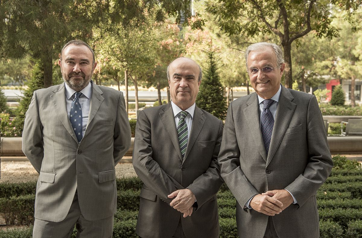 Mariano Jabonero, Secretario General de la OEI, Fernando Ruiz, Director de Sostenibilidad de Repsol e Ignacio Egea, Vicepresidente de Fundación Repsol