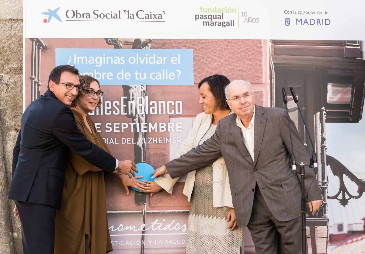 Ignasi López, Cristina Maragall, Marisol Frías y Jordi Camí durante la presentación en Madrid de #CallesEnBlanco