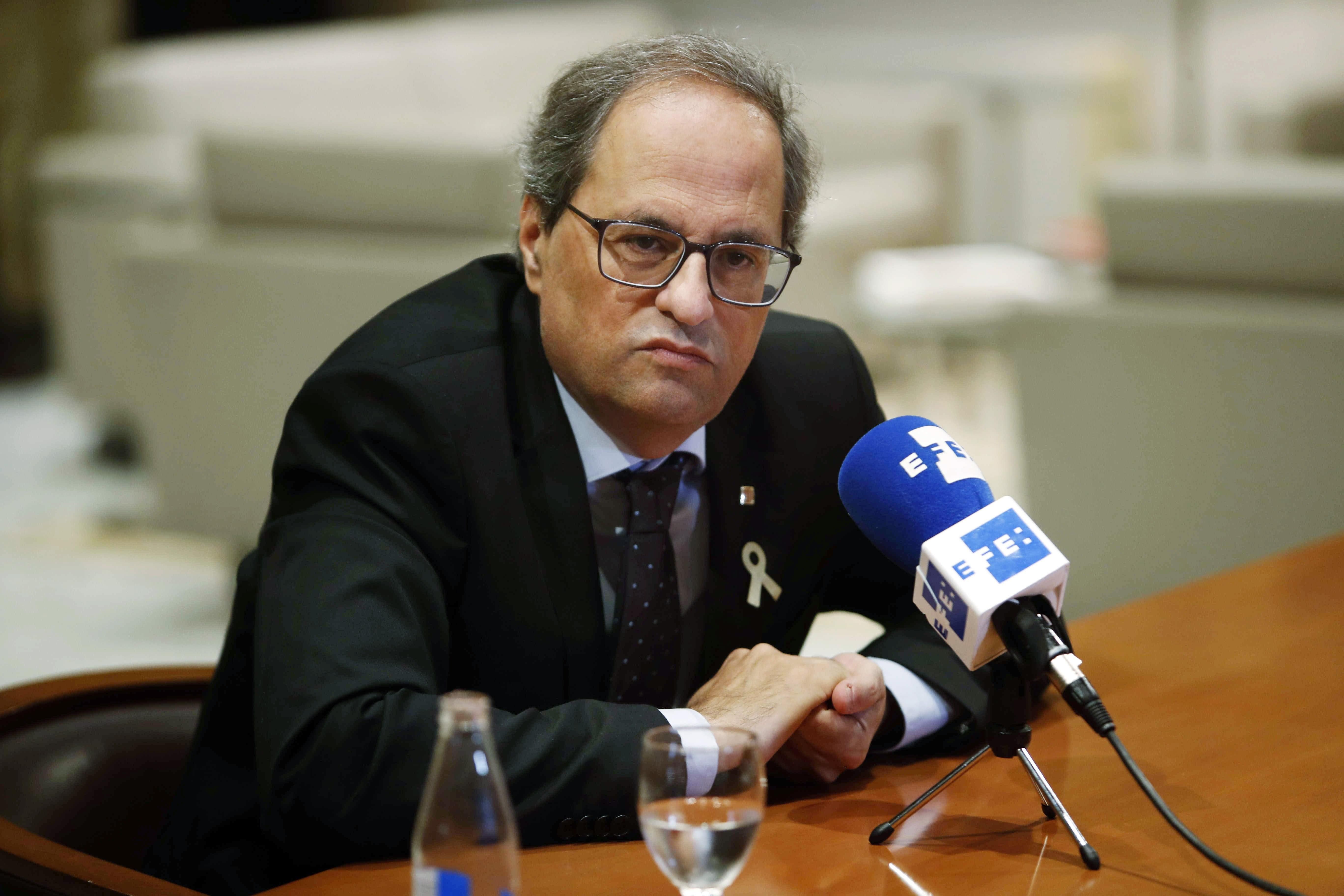 El presidente de la Generalitat, Quim Torra, durante la entrevista que concedió a la Agencia EFE en el Palau de la Generalitat. EFE