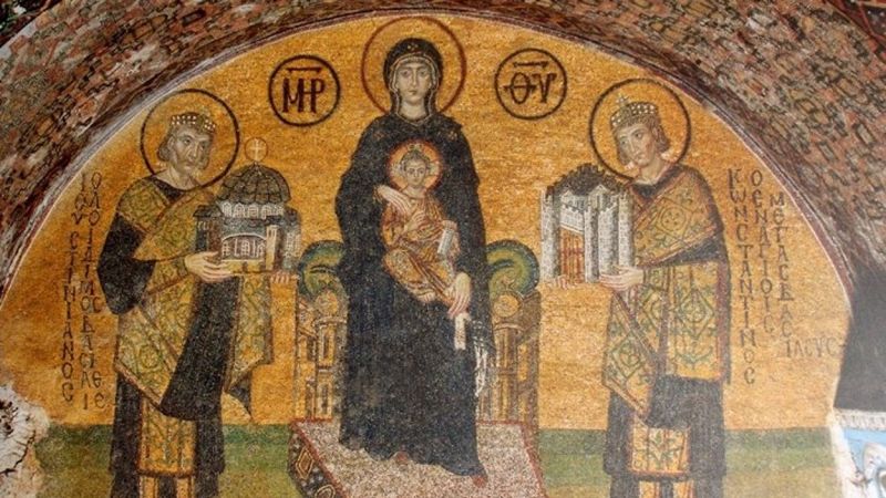 Aunque Miguel había sido obligado a convertirse al Islam reconoció no haber dejado de ser cristiano nunca e incluso rezar ante esta imagen de la Virgen en Santa Sofía de Estambul.