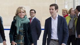 Esperanza Aguirre y Pablo Casado llegan a un acto del Partido Popular. Fuente: PP