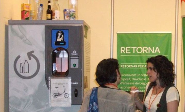 Empleados de Retorna explican cómo funciona la máquina del SDDR