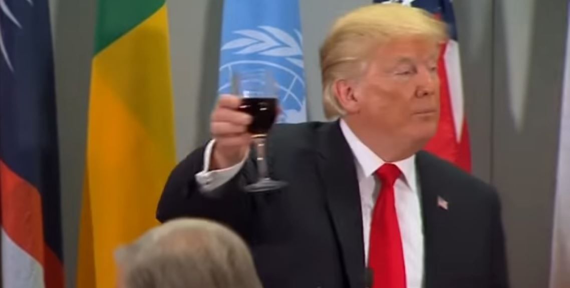 Trump durante el brindis en la ONU