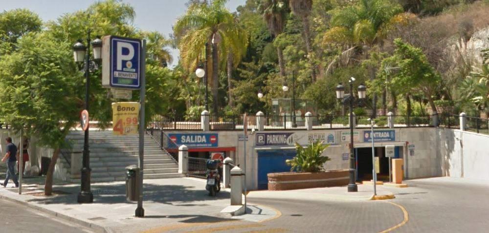 El parking de José Villarejo en Marbella. Google