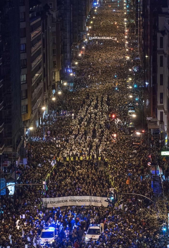 Más de 100.000 personas en la manifestación silenciosa por los presos de ETA