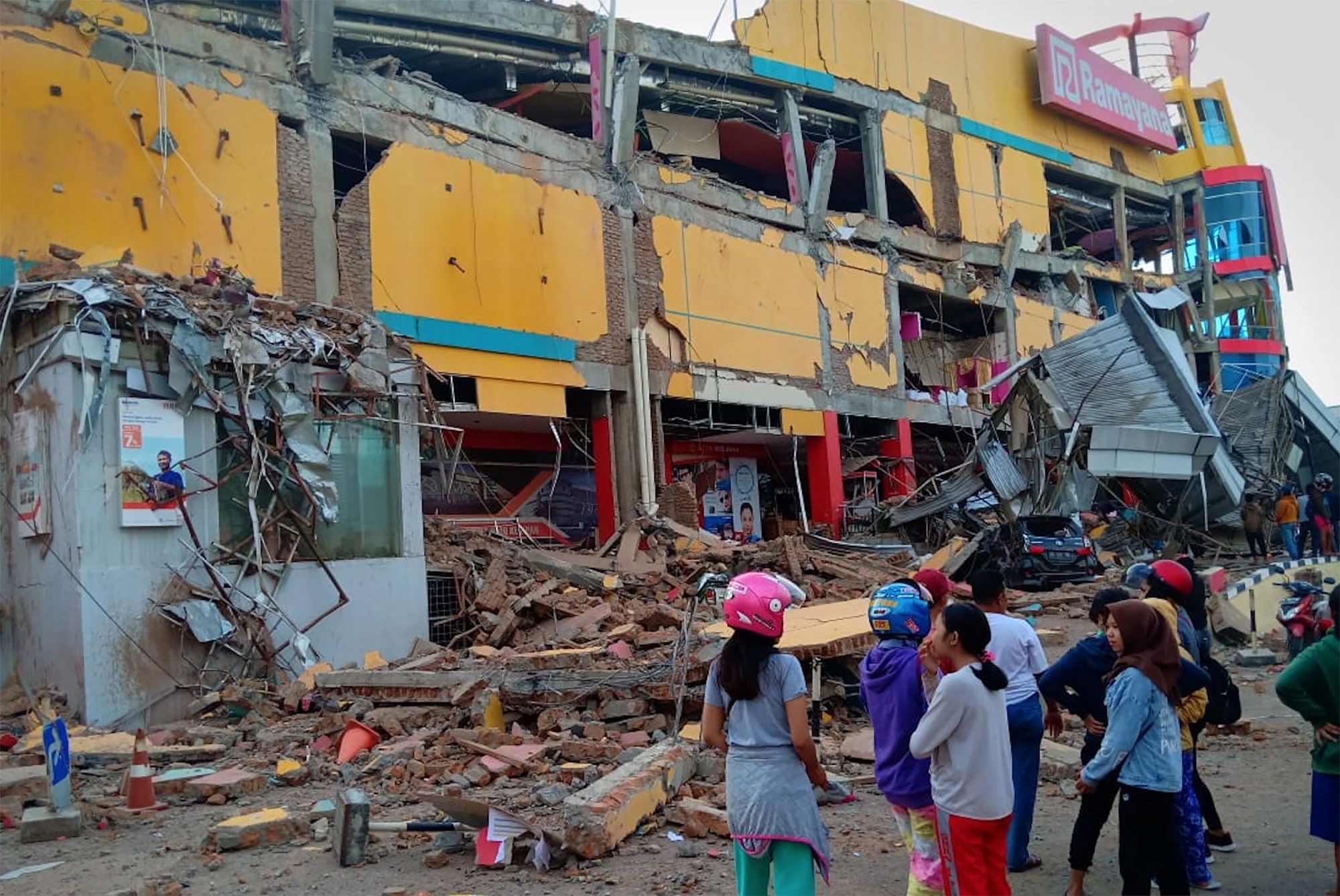 Edificio destruido en Palau (Indonesia)