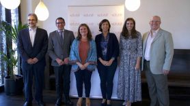De izquierda a derecha, Luis Sanz, Ignasi López, Marisu Moreno, Paloma Domingo, Marta Puyol y Miguel Medina