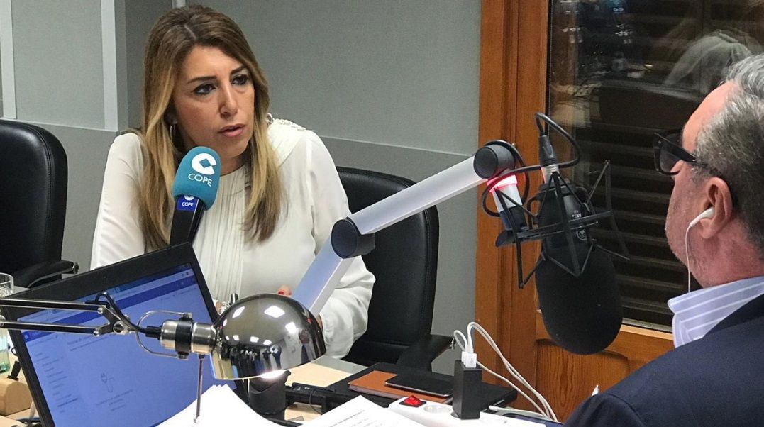 La presidenta de Andalucía, Susana Díaz, en una entrevista en Herrera en la Onda
