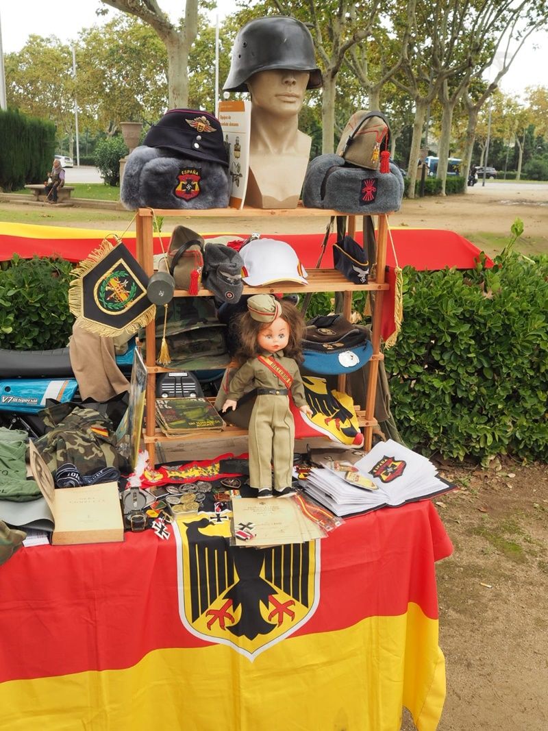 Merchandising nazi en Barcelona.