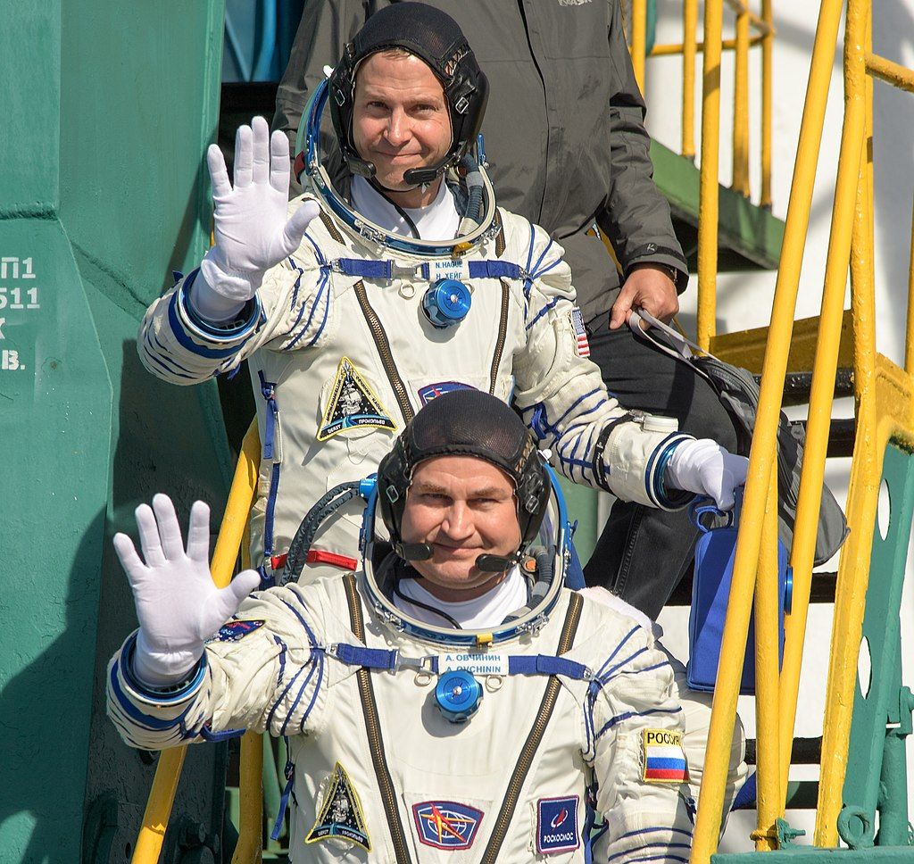 Hague y Ovchinin a punto de comenzar su accidentado viaje. Foto: NASA:Bill Ingalls