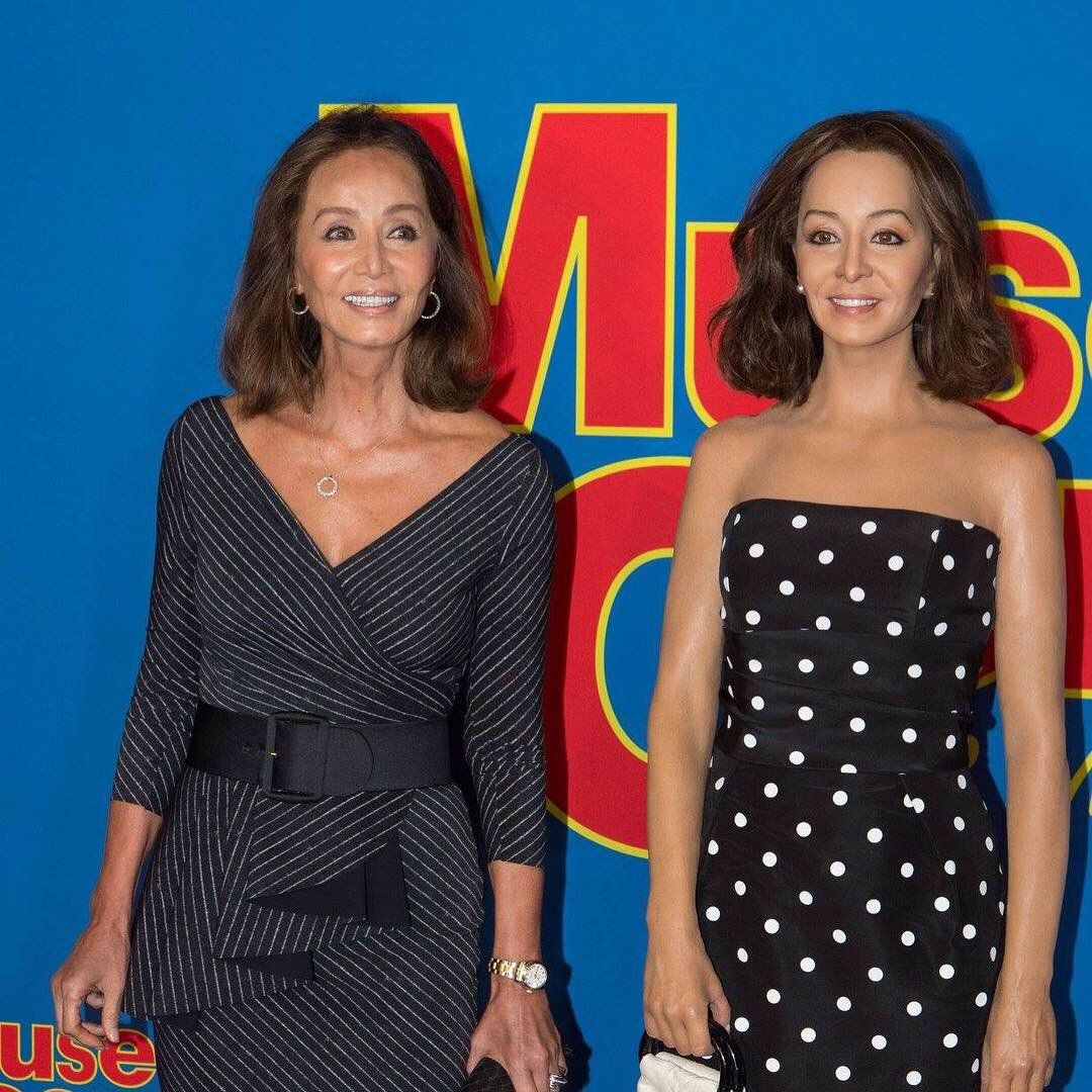 Isabel Preysler (Izquierda), junto a su figura de cera (Derecha)