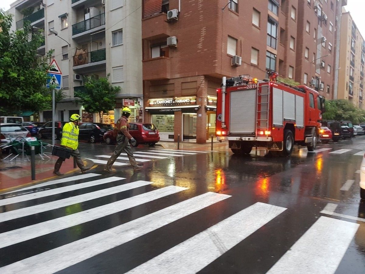 La gota fría deja más de 164 litros en Almenara récord en 18 años coches atrapados y más de 540 emergencias