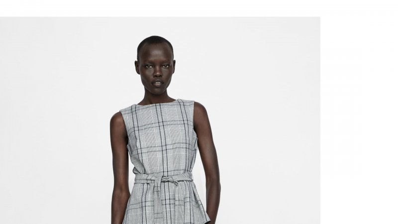 Pantallazo de la página web de Zara donde se vende el top de la reina Letizia Pantallazo de la página web de Zara donde se vende el top de la reina Letizia