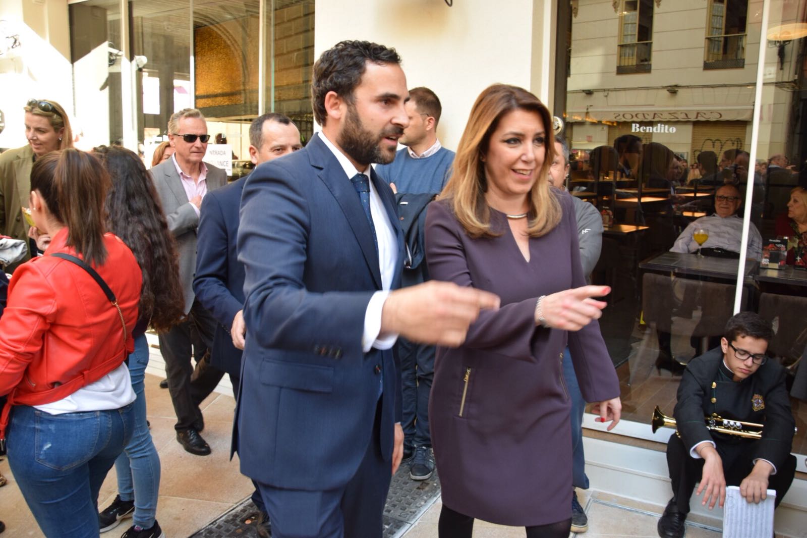 Dani Pérez junto a Susana Díaz