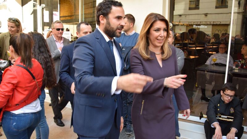 Dani Pérez junto a Susana Díaz