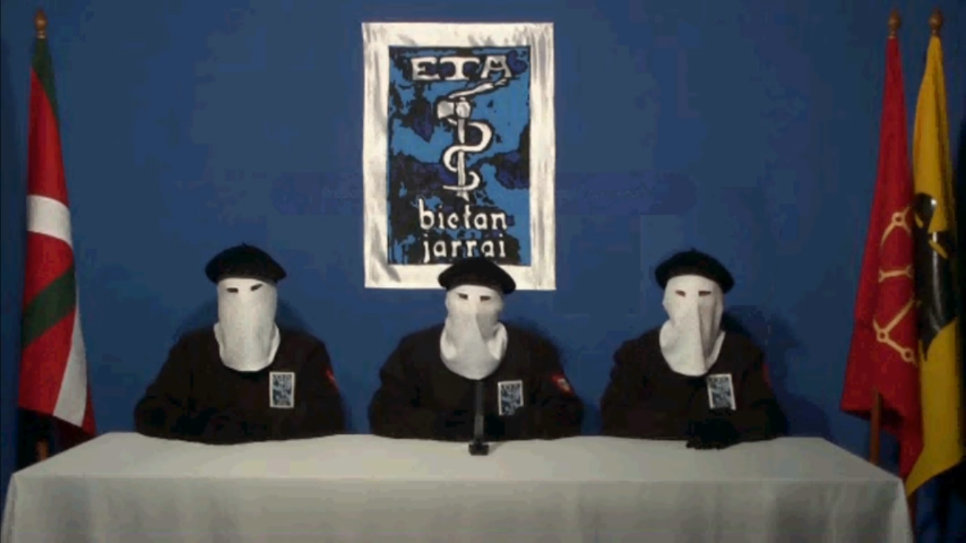 ETA anuncia el fin de la violencia. 