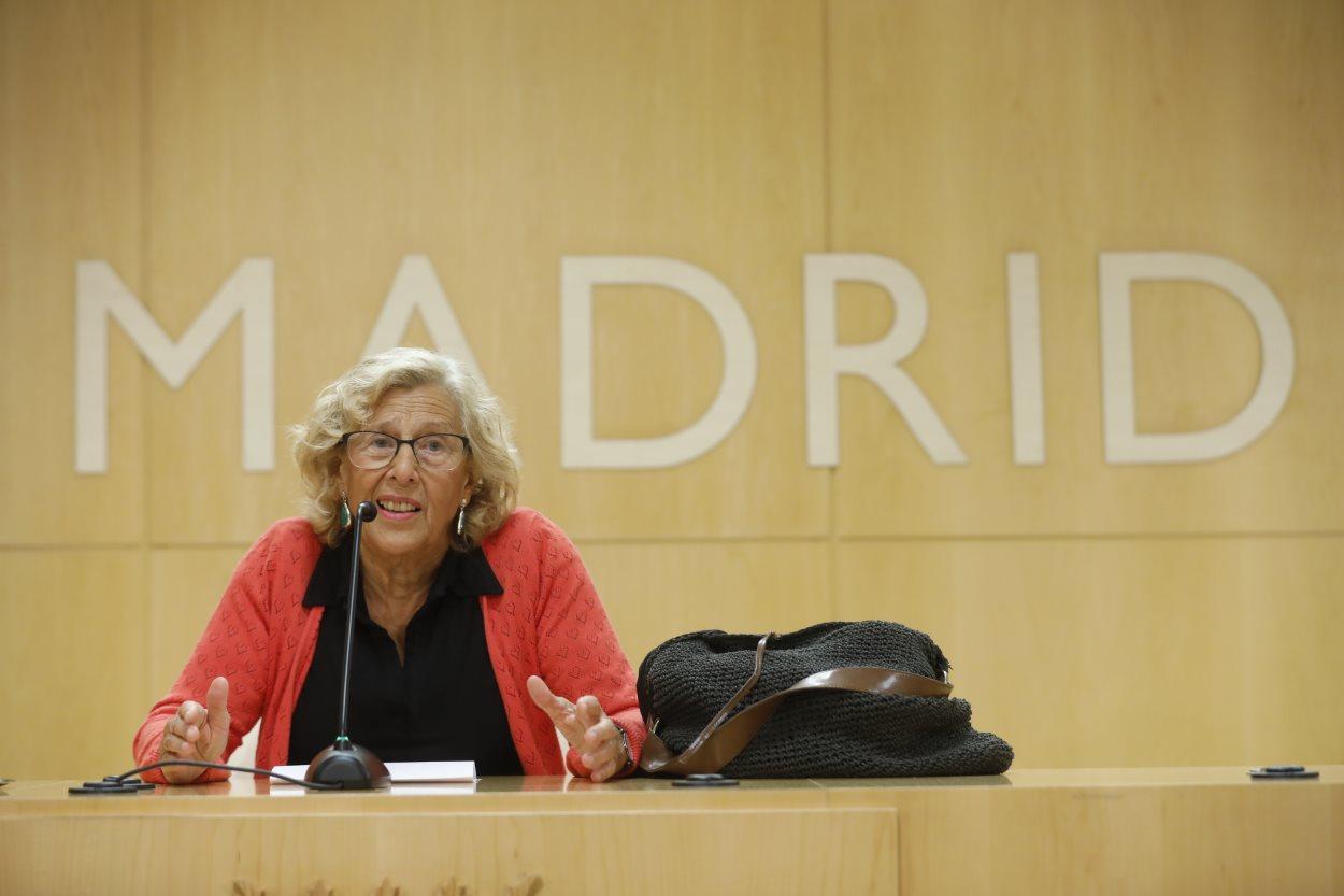 La alcaldesa de Madrid, Manuela Carmena, ofrece una rueda de prensa. Europa Press