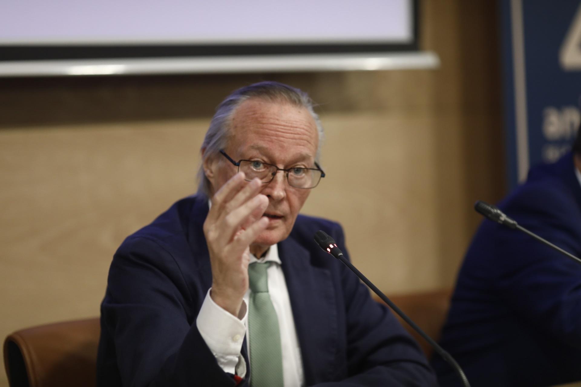 Josep Piqué en una conferencia impartida el pasado mes de junio - EP