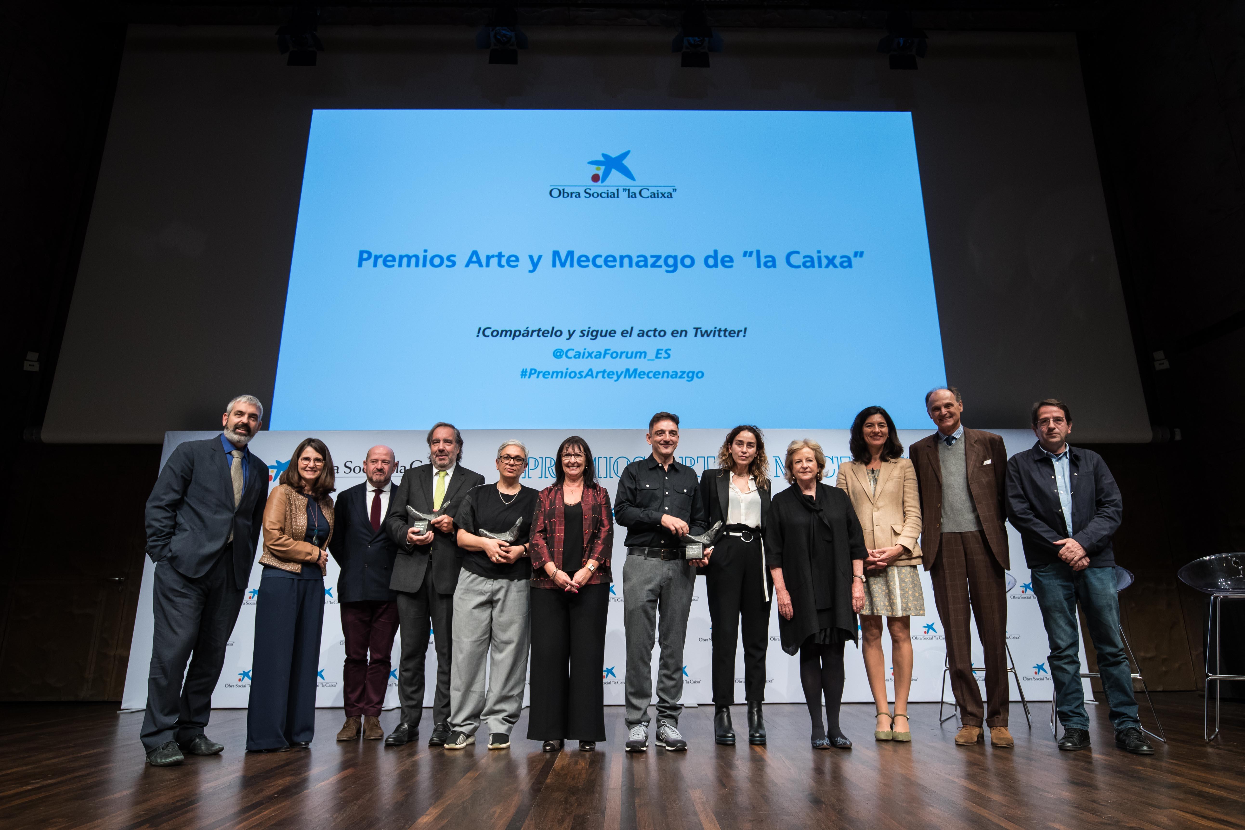 Foto de familia de la entrega de los premios Arte y Mecenazgo