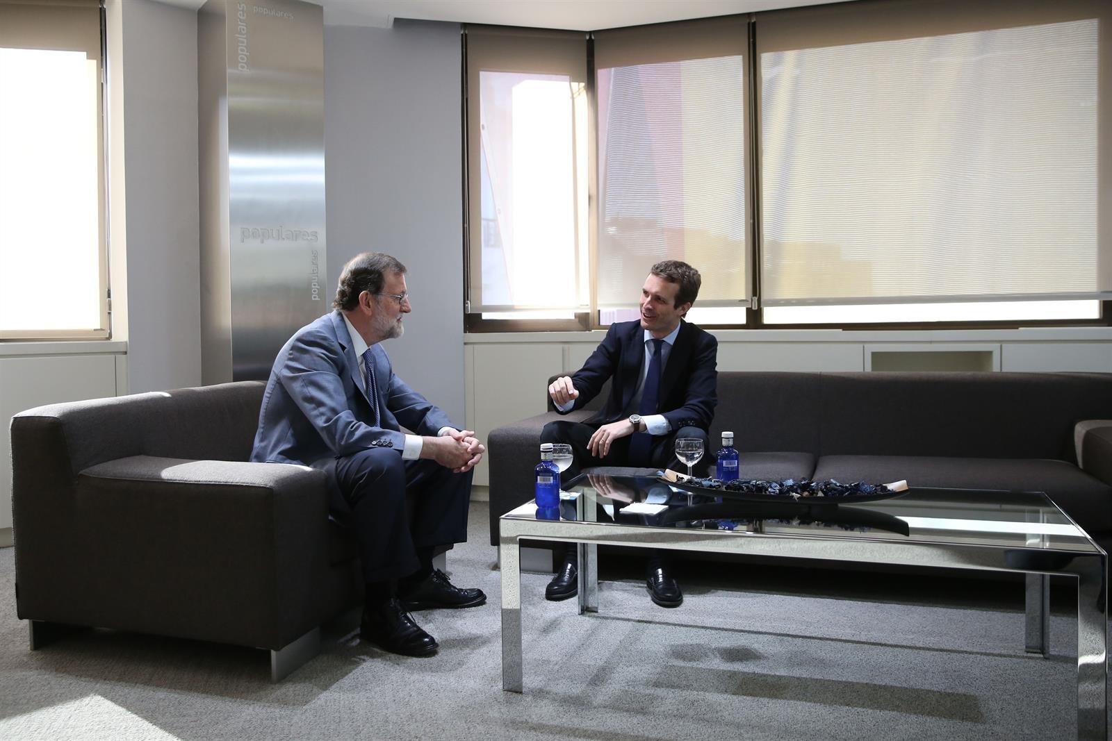 Mariano Rajoy y Pablo Casado en una imagen de archivo. Fuente: Europa Press.
