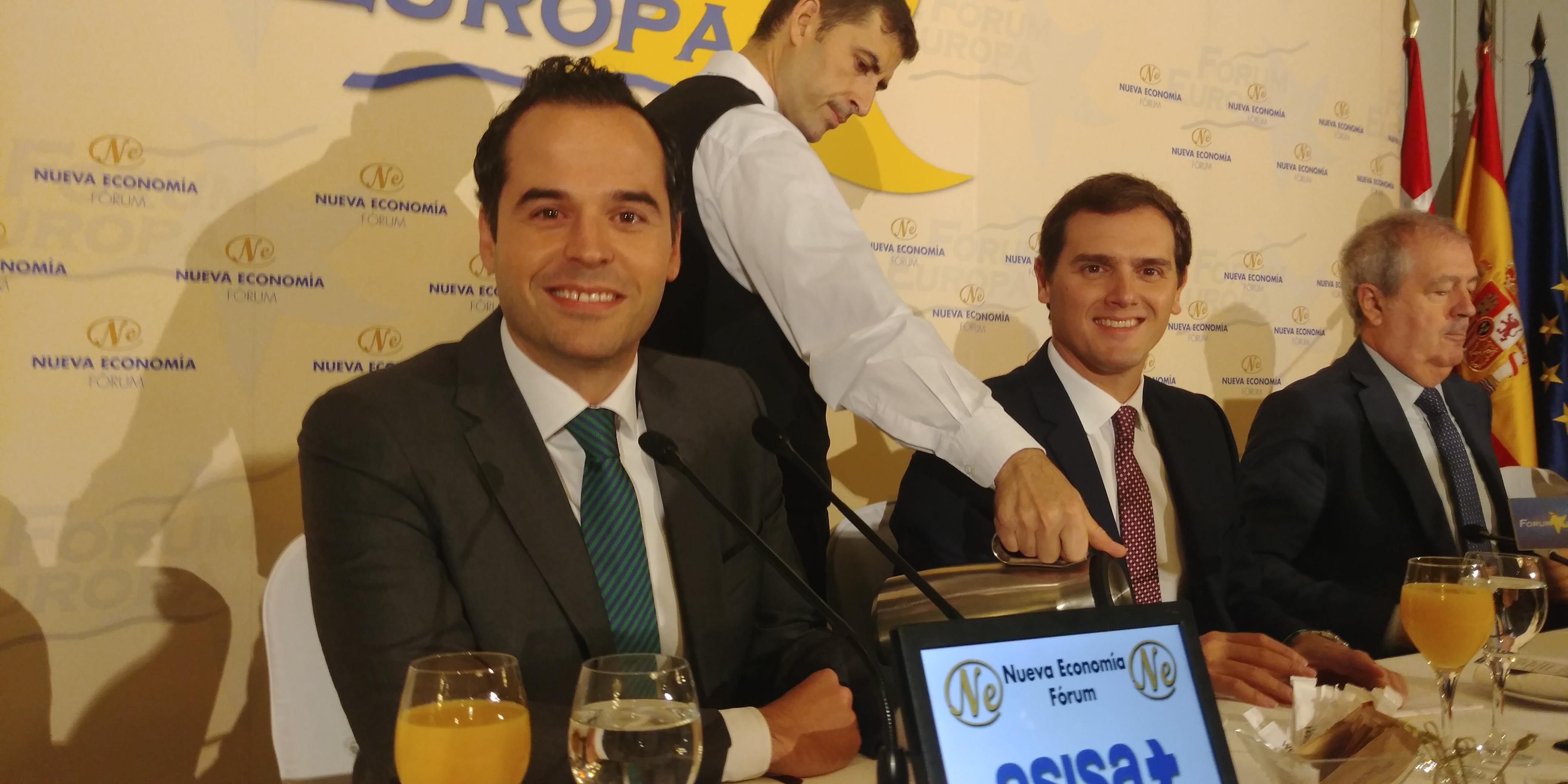 Ignacio Aguado, junto a Albert Rivera.