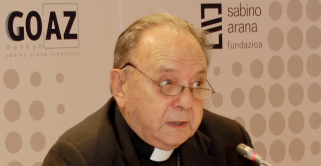 La caverna mediática estalla contra el obispo Uriarte: le acusan de “simpatizar” con ETA y piden a la Iglesia su excomunión