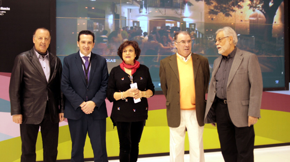 Torralba presenta en Fitur la programación teatral de su Patio de Comedias para 2014