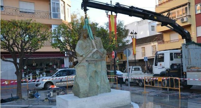 Fuengirola prefiere dedicar fondos a una estatua de los Reyes ... Fuengirola prefiere dedicar fondos a una estatua de los Reyes ...