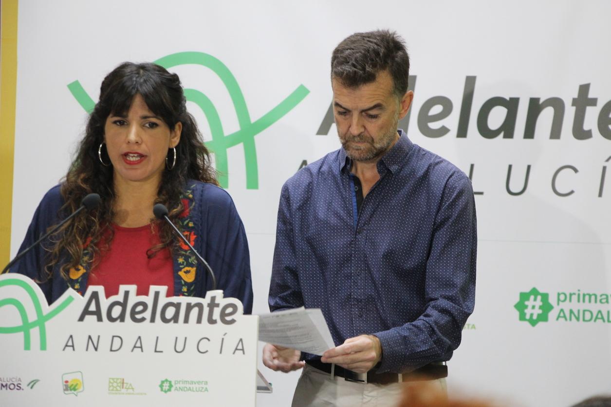 Teresa Rodríguez y Antonio Maíllo, hoy en rueda de prensa.