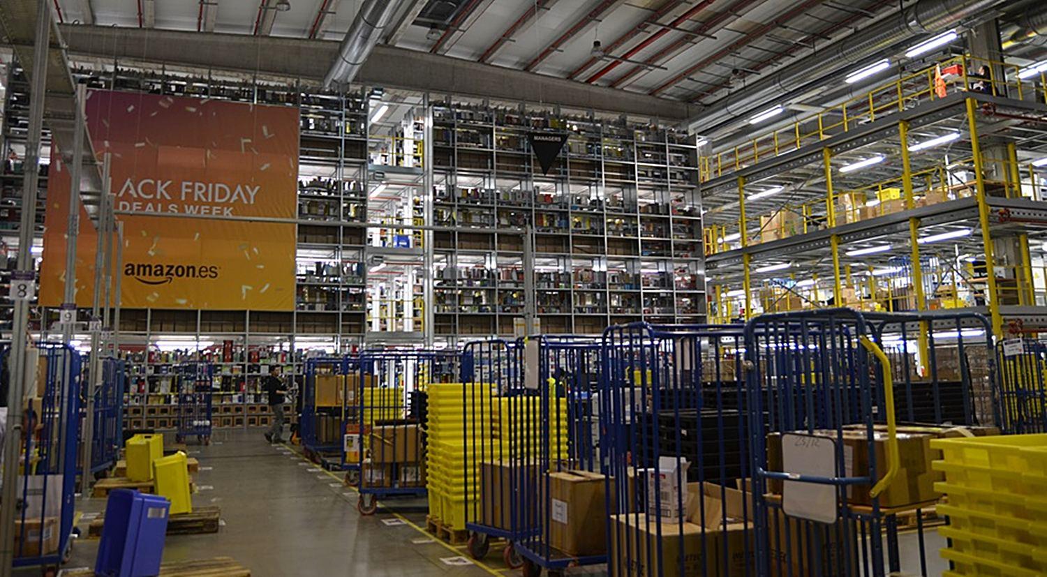 Imagen de las instalaciones que Amazon España tiene en San Fernando de Henares, Madrid.