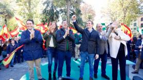 Pablo Casado durante un mitin en Granado junto a Juanma Moreno Bonilla y Teodoro García Egea