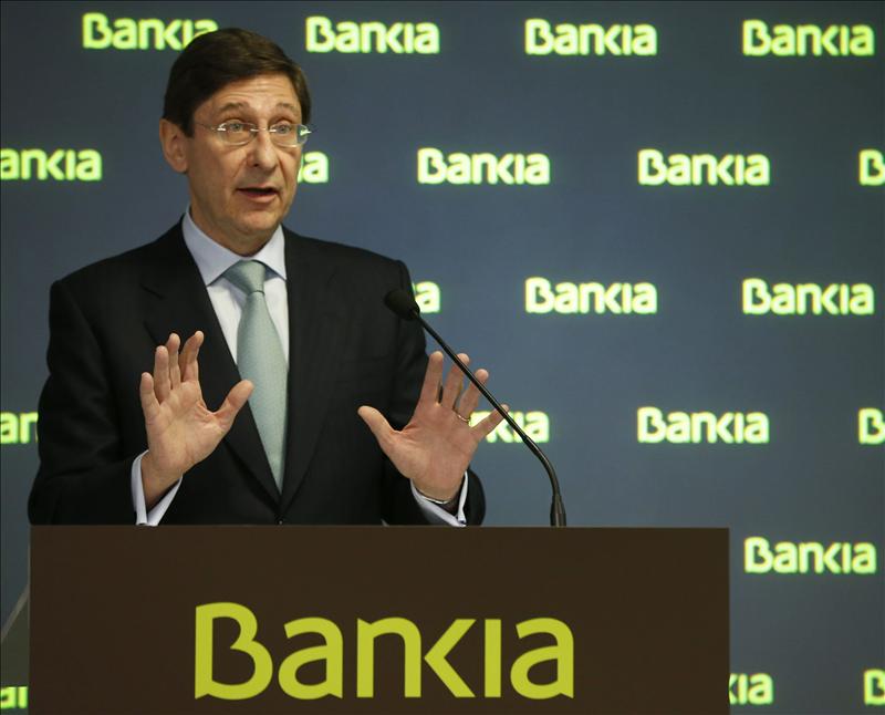 Bankia gana 818 millones en 2013