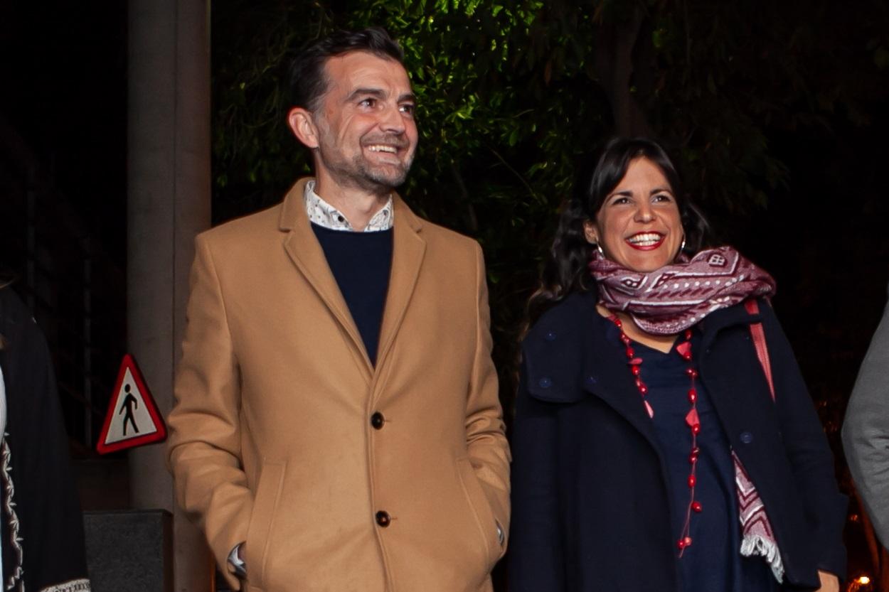 Los candidatos de Adelante Andalucía Teresa Rodríguez y Antonio Maíllo.