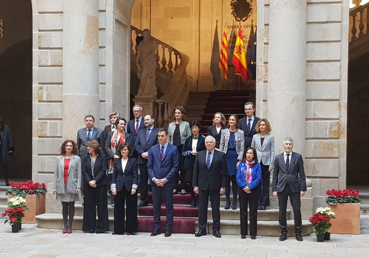 Fotografía del Consejo de Ministros del Gobierno de Pedro Sánchez en Barcelona