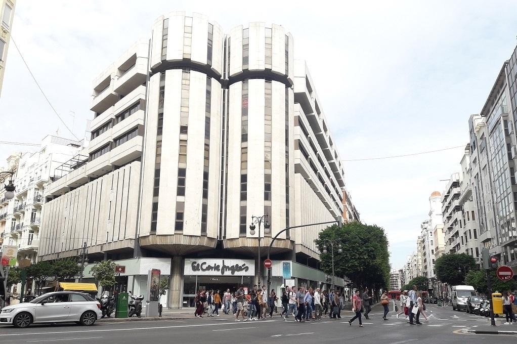 Edificio del Corte Inglés en la calle Colón de Barcelona