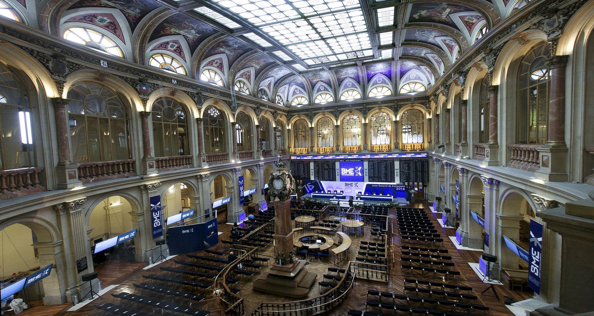 Interior de la Bolsa de Madrid, antes de la Junta de accionistas de BME en 2016 - BME