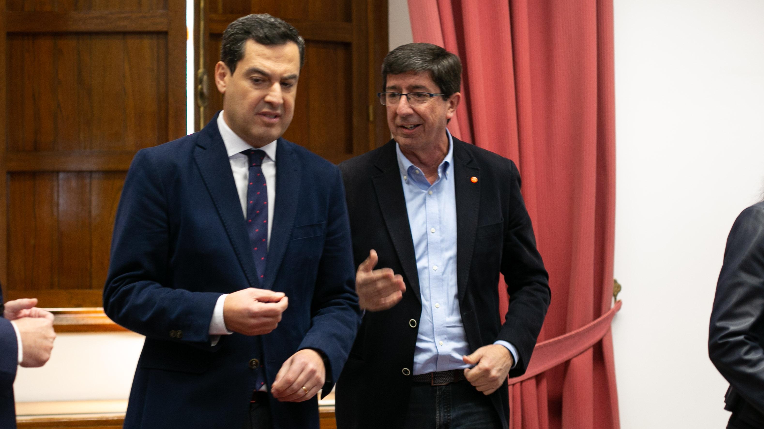 El líder de Ciudadanos en Andalucía, Juan Marín, y del PP, Juanma Moreno. EP