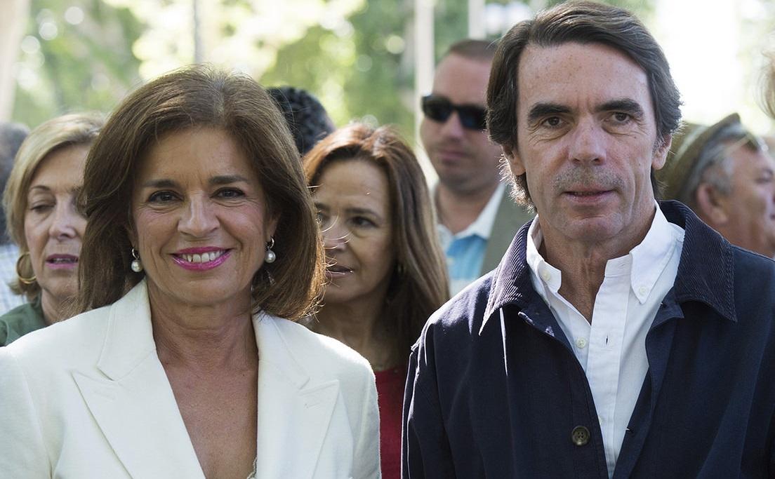 Ana Botella junto a su marido, el expresidente José María Aznar