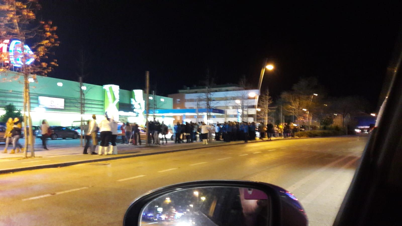 Fachada del Carrefour de Úbeda.