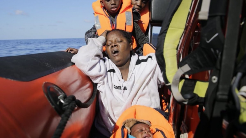 Proactiva Open Arms rescata a 200 personas a bordo de dos barcas en el Mediterráneo central