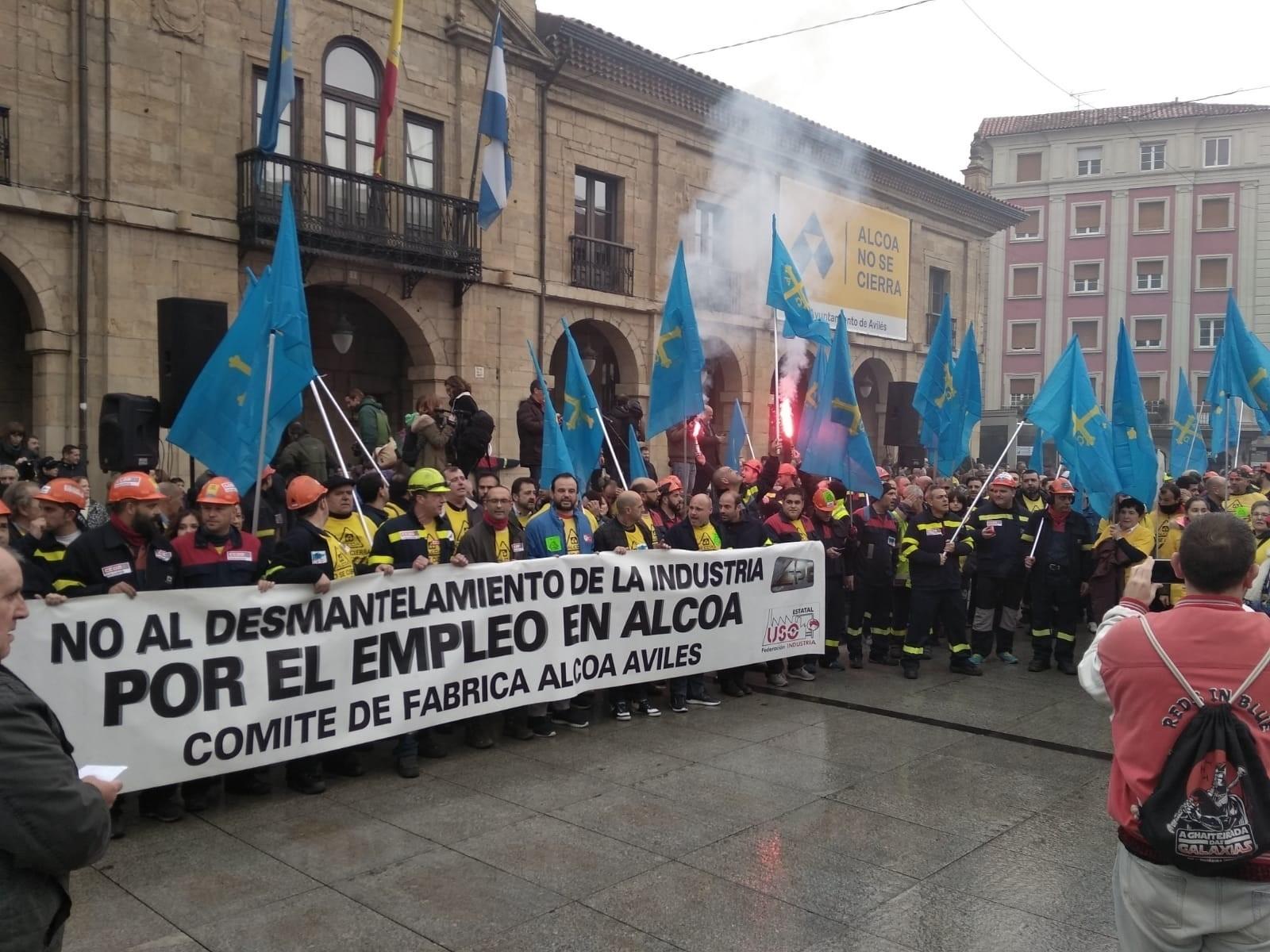 La alcaldesa de Avilés pide al Gobierno la intervención temporal de la planta avilesina y la de A Coruña