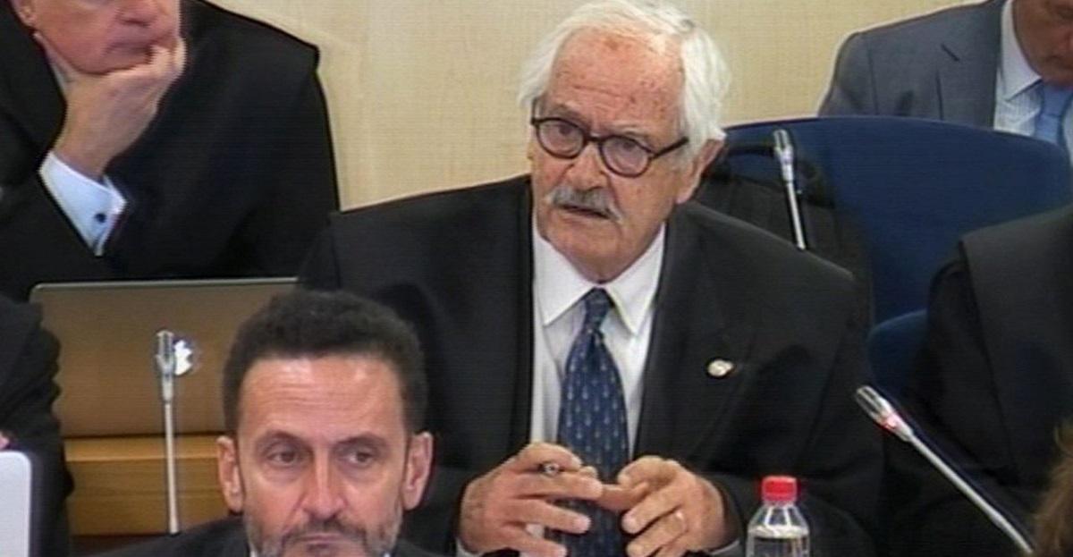 Mariano Benítez de Lugo en el interrogatorio a Rajoy. EFE