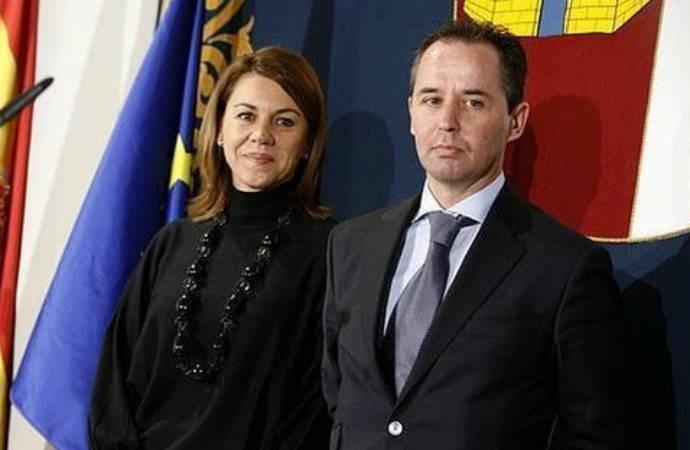 María Dolores de Cospedal y Andrés  Gómez Gordo 