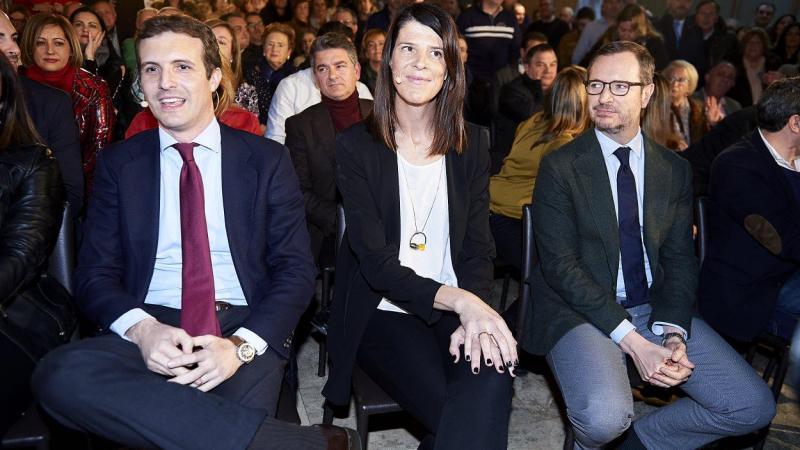 El presidente del PP, Pablo Casado, la candidata del Partido Popular a la presidencia de Cantabria, Ruth Beitia; y el vicesecretario de Organización del PP, Javier Maroto, durante el acto de presentación de las candiduturas del partido a Cantabria.