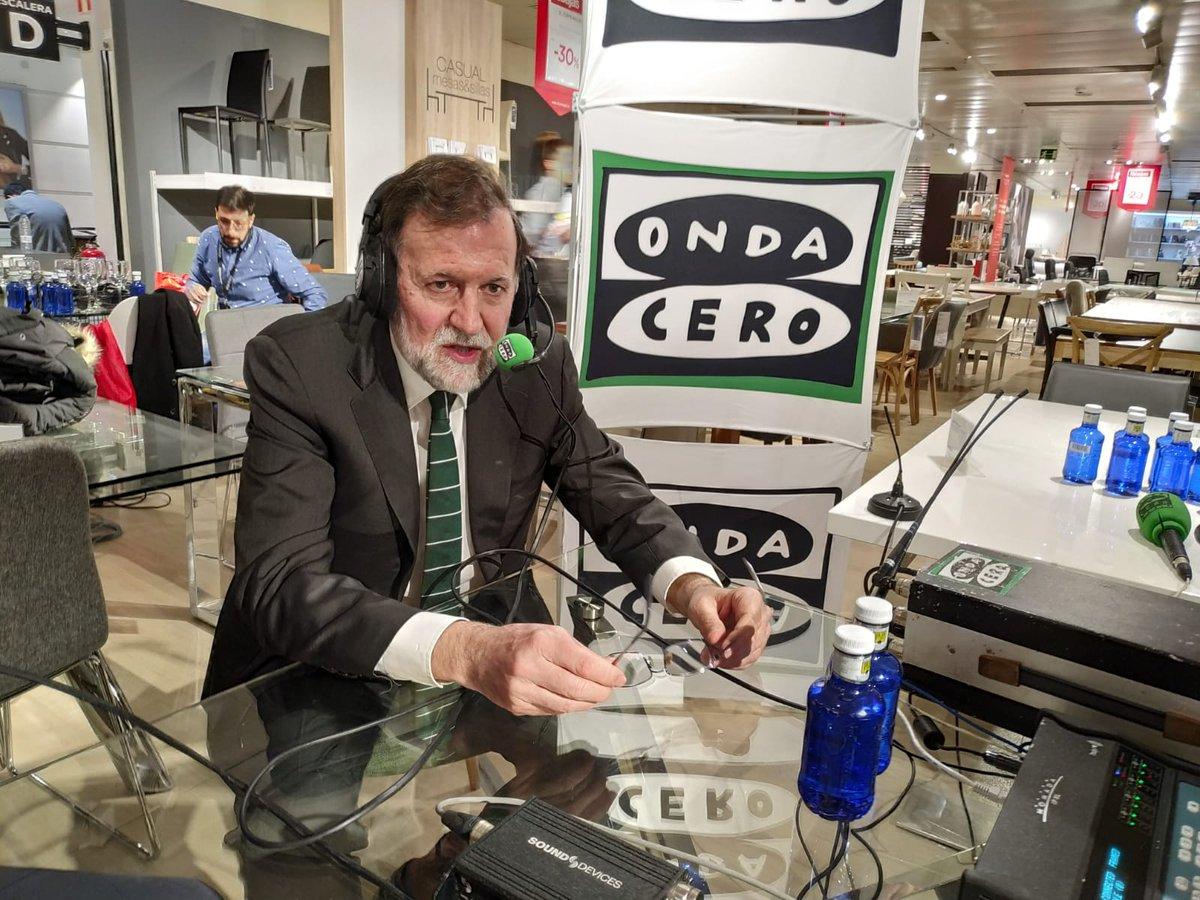 Mariano Rajoy, durante su paso por 'El Transistor' de Onda Cero. Twitter: @EltransistorOC