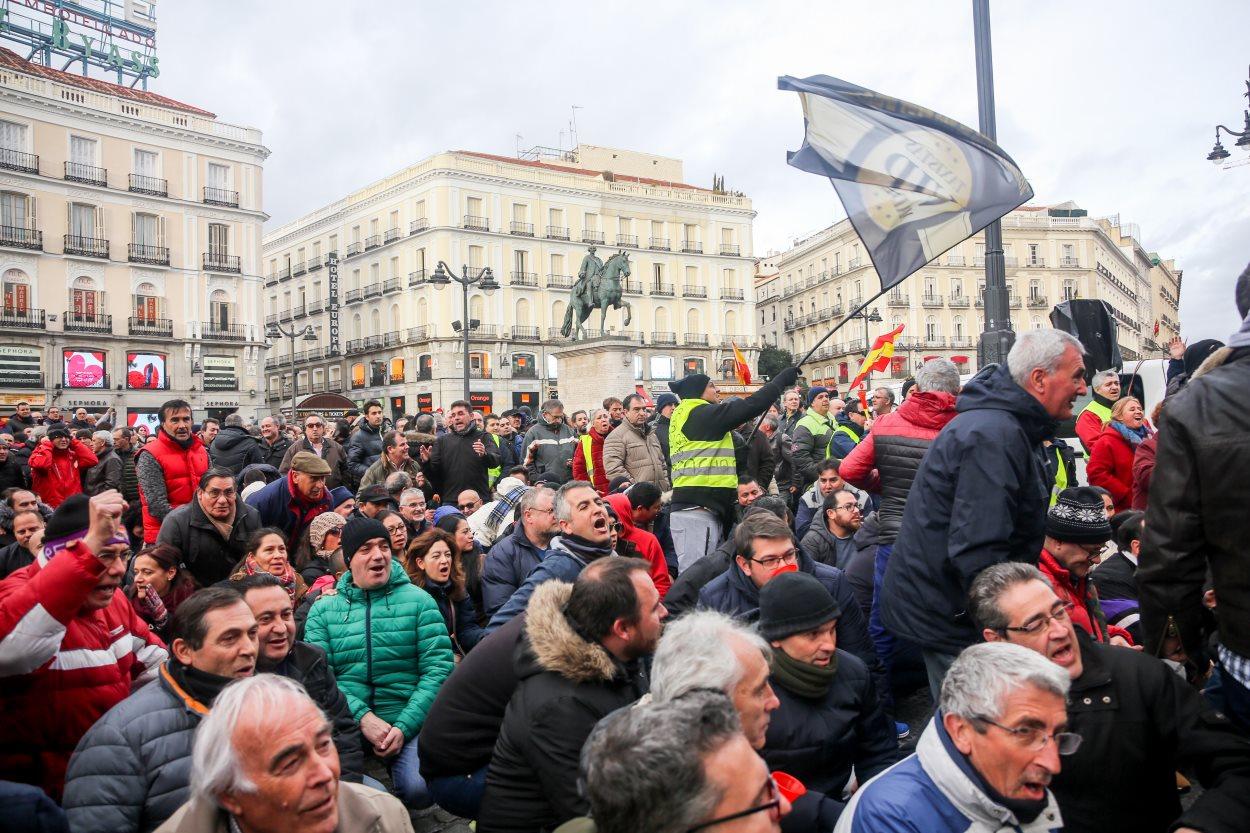 Concentración de taxistas en la puerta del Sol de Madrid. EP