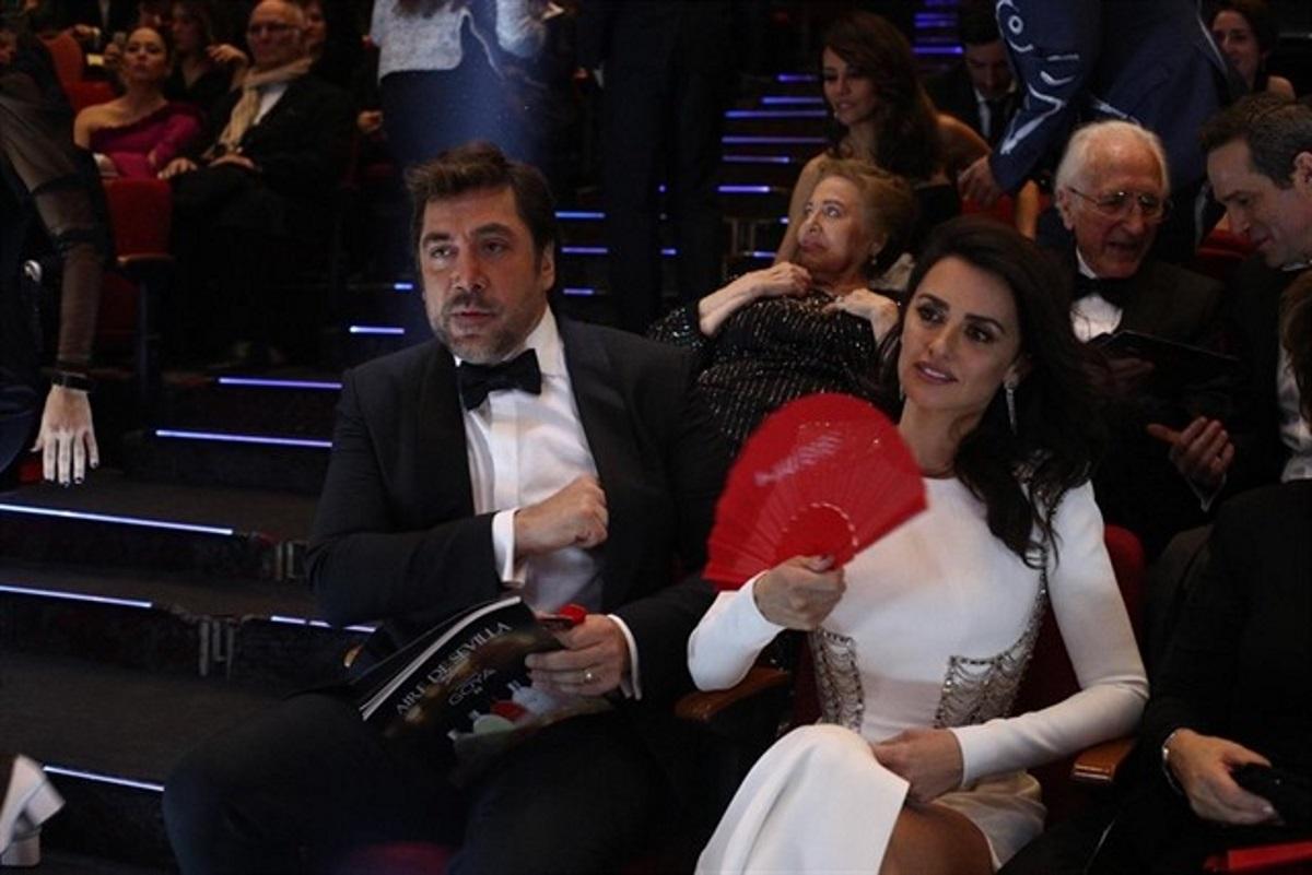 Javier Bardem, junto a Penélope Cruz en la gala de los Goya 2018. Europa Press