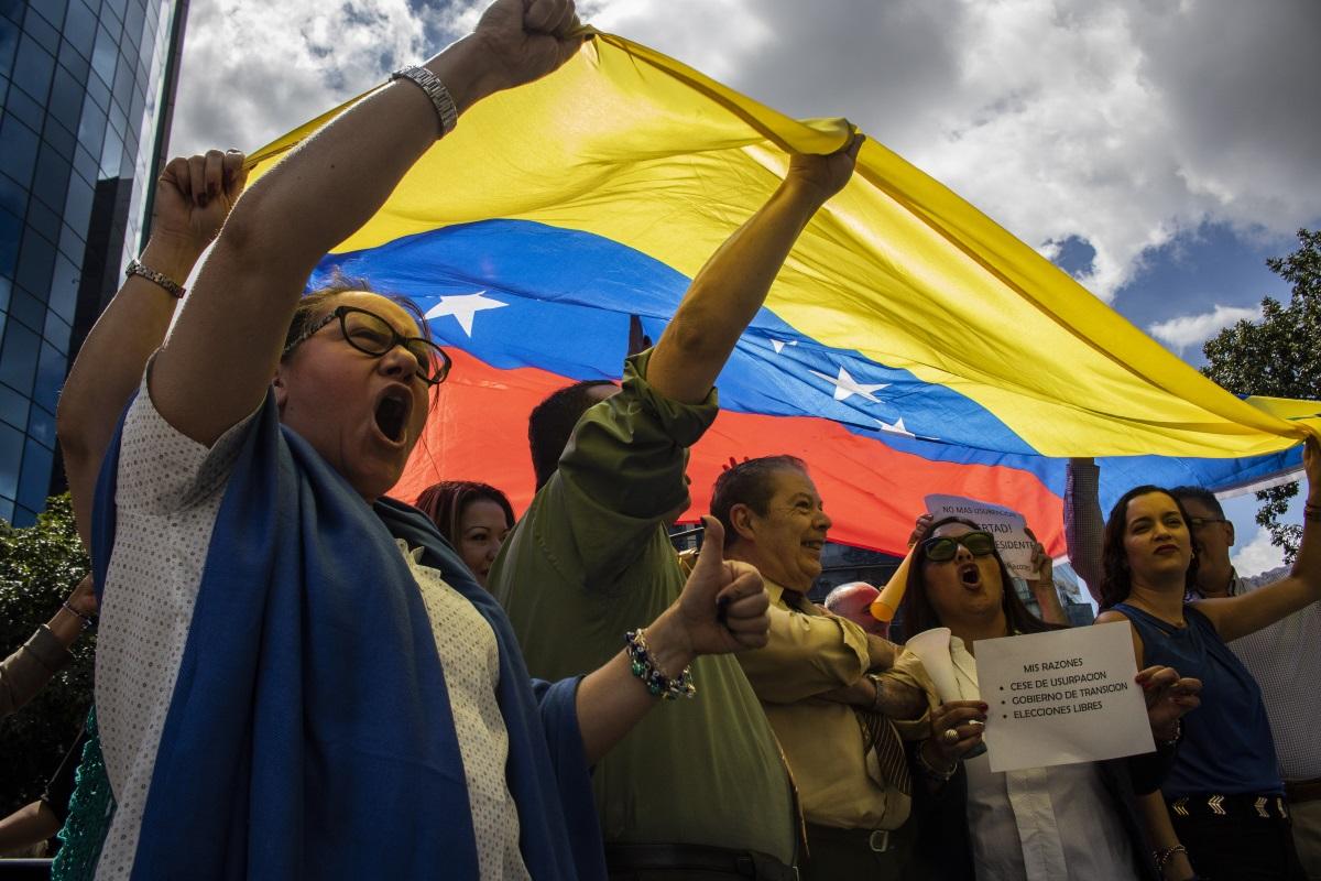 Liberados los dos periodistas franceses detenidos en Venezuela